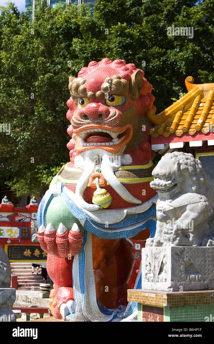 Une statue de dragon rouge à Repulse Bay, Hong Kong Banque D'Images