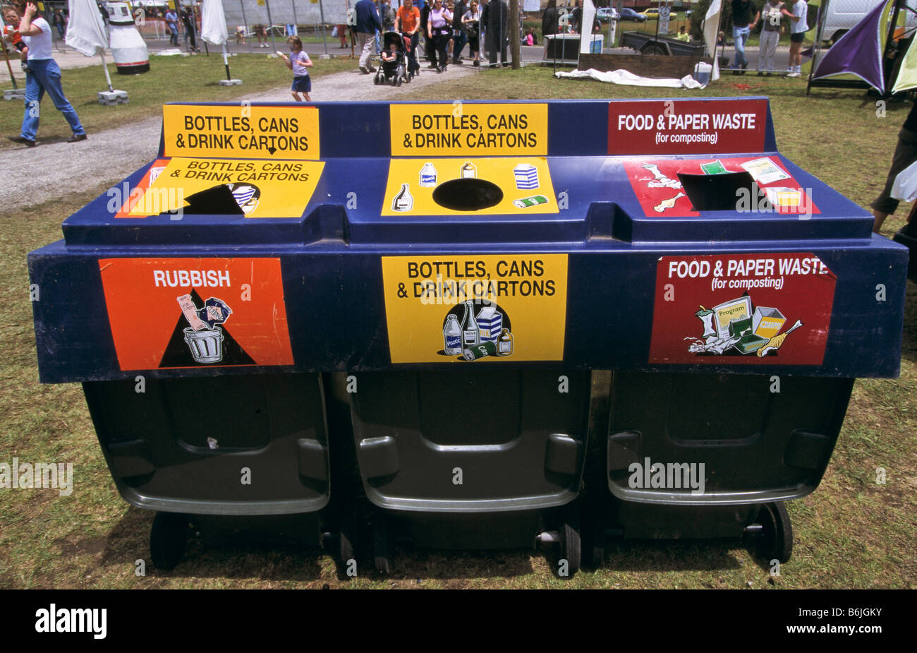 Bacs de recyclage Banque D'Images