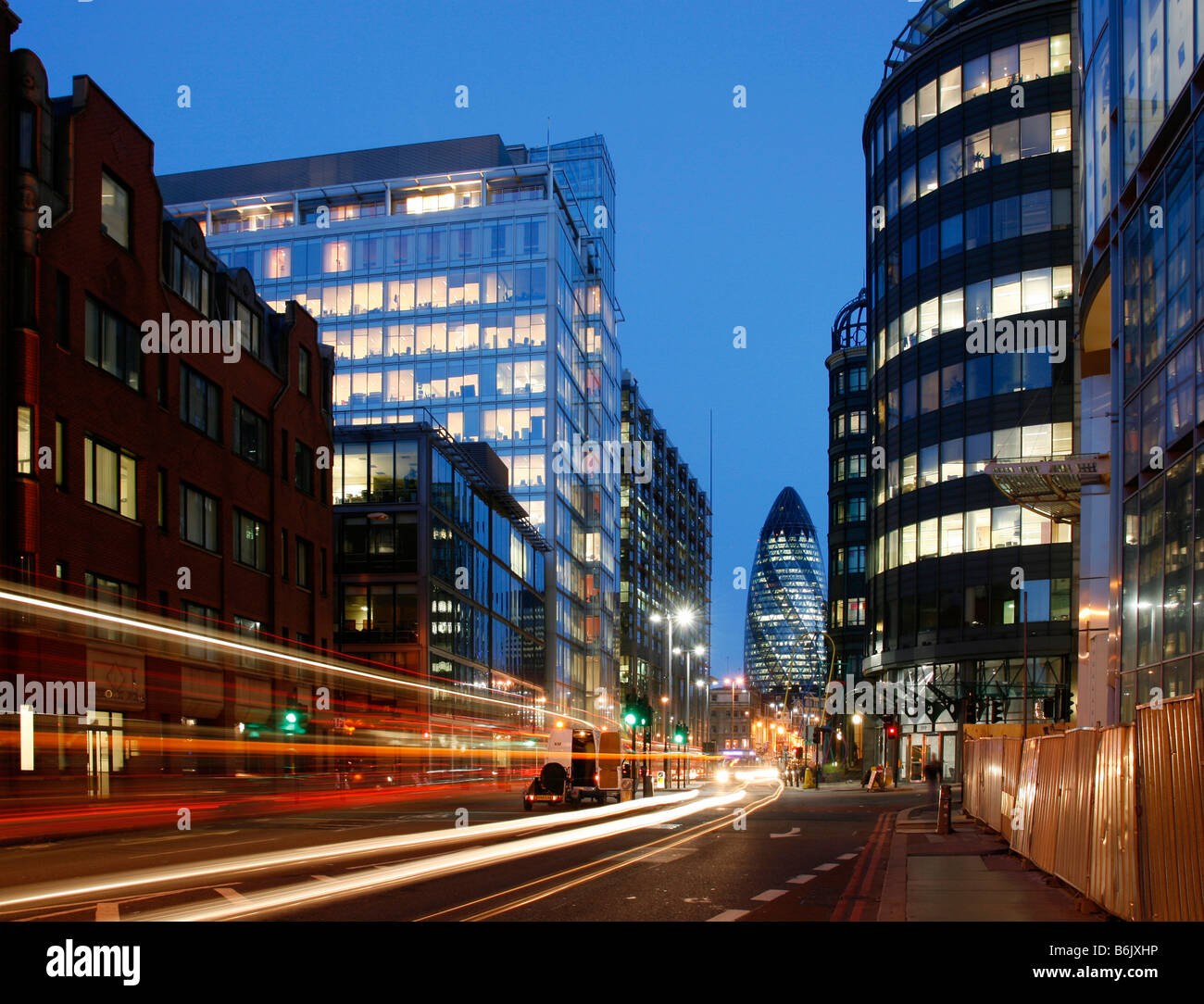 La tour Swiss Re dans la ville de Londres. Banque D'Images