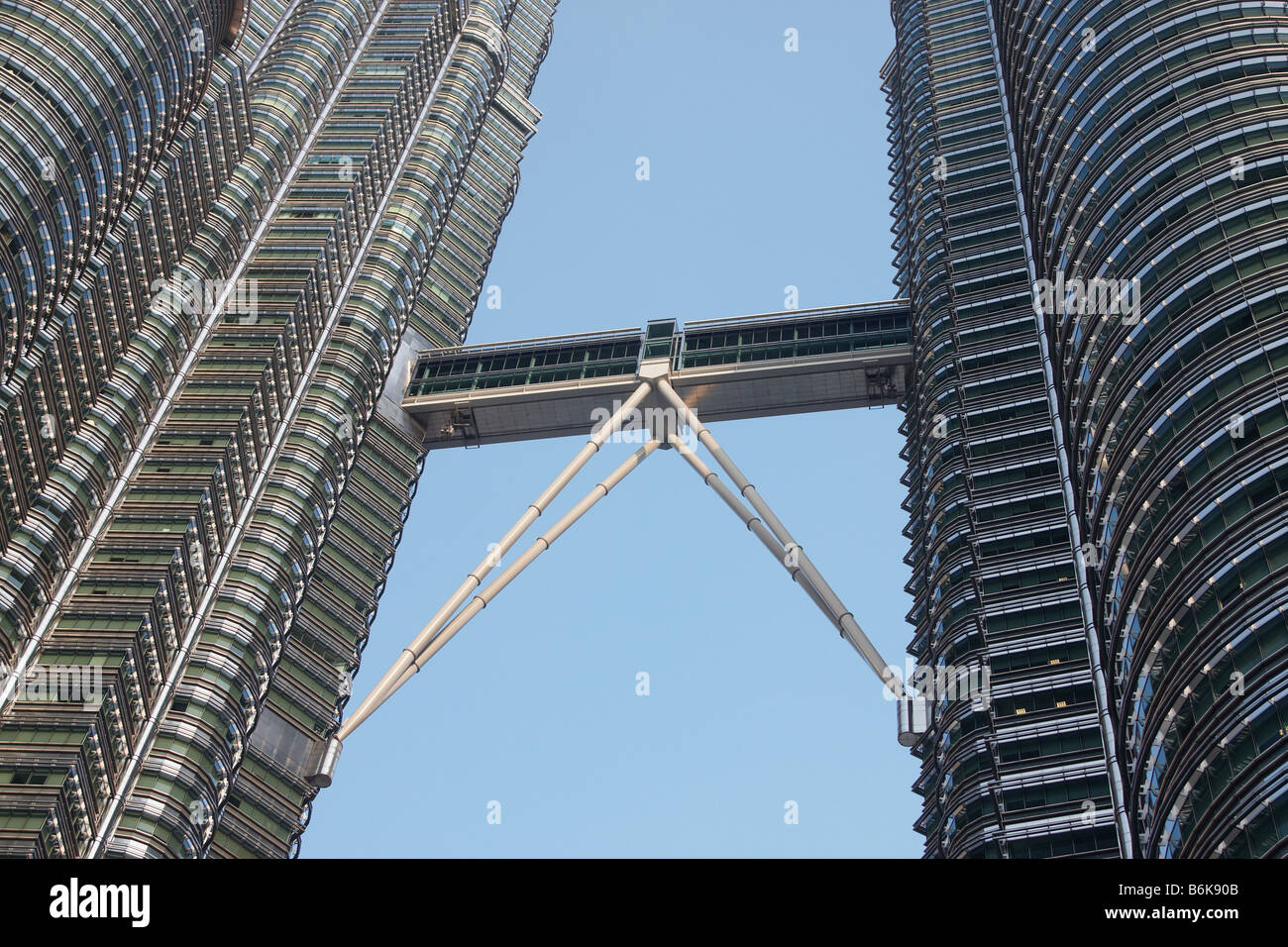 Vue d'une passerelle à Tours Petronas, à Kuala Lumpur Banque D'Images