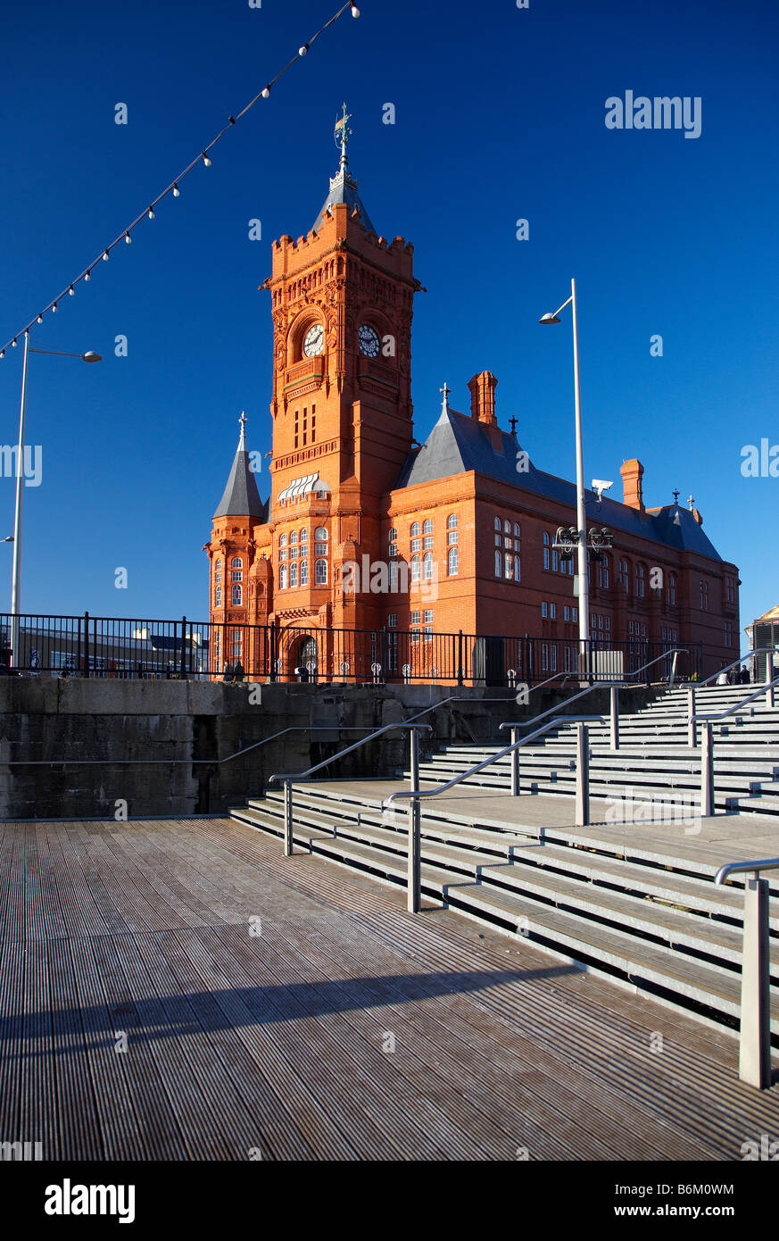 Pierhead Building, la baie de Cardiff, Pays de Galles, Royaume-Uni Banque D'Images