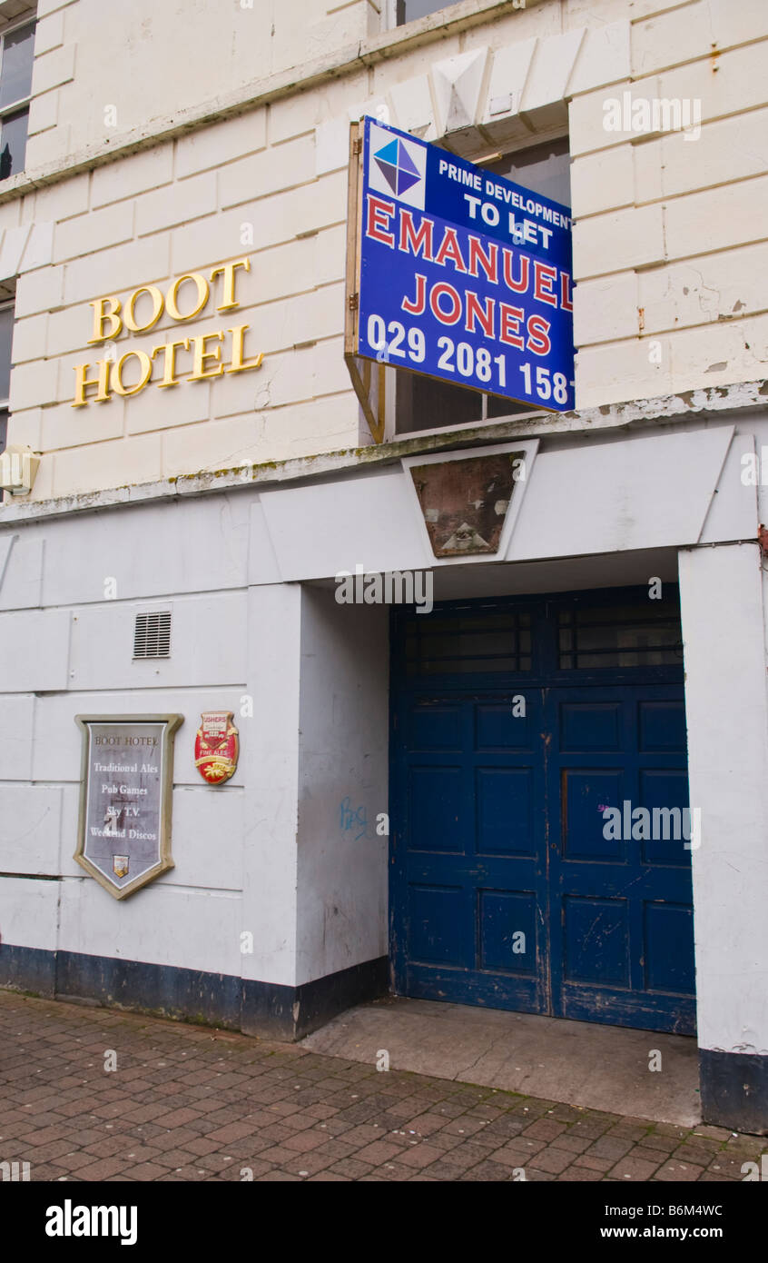 L'hôtel est fermé jusqu'à bord d'initialisation et de laisser à Aberdare South Wales UK Banque D'Images