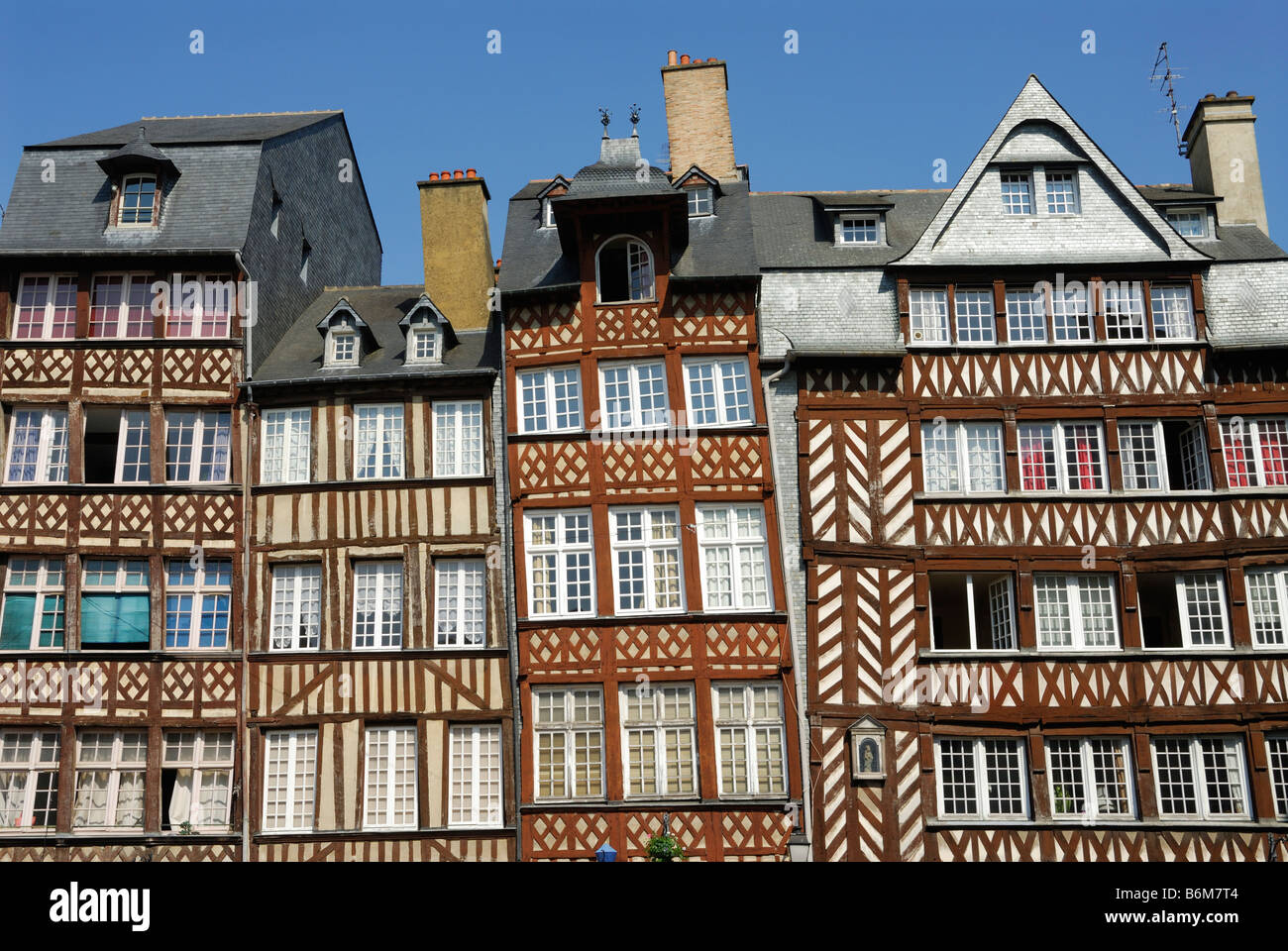 Rennes Bretagne France médiévale colorées à colombages de bâtiments sur ...