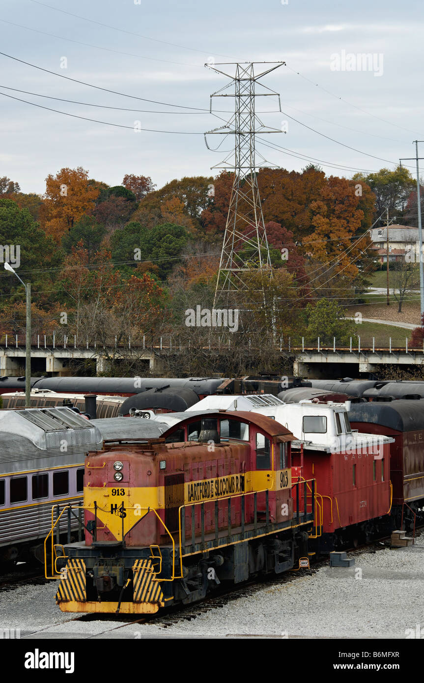 Locomotive diesel en train de triage à la Tennessee Valley Railroad Museum à Chattanooga Tennessee Banque D'Images