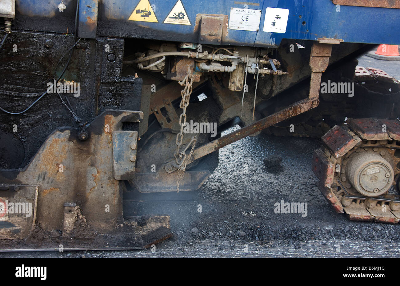 Une raboteuse la surface de coupe de l'aire de la surface de la route. Banque D'Images