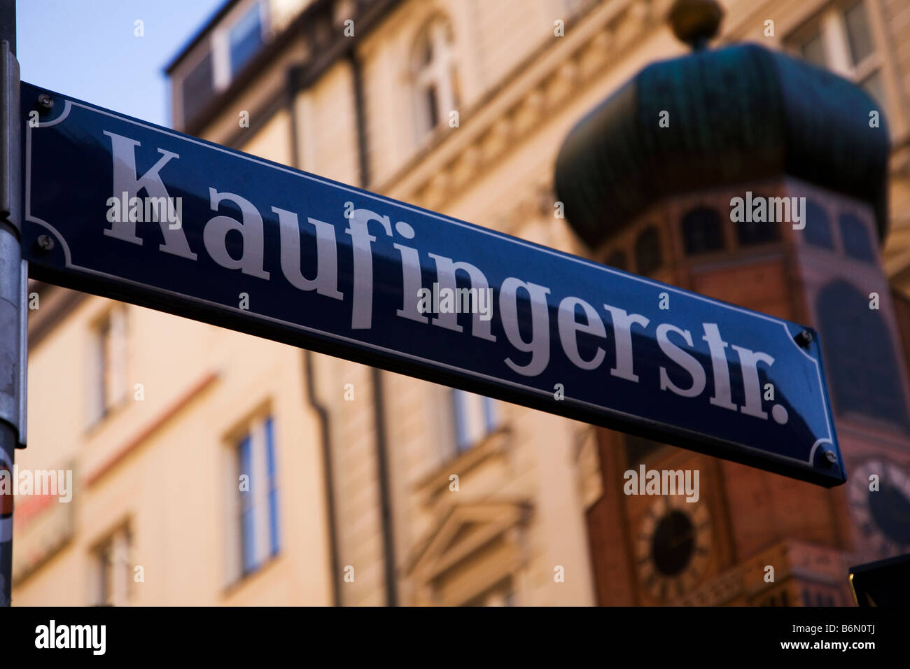 Un signe pour Kaufingerstrasse à Munich, Allemagne. C'est Munich, principale rue commerçante piétonne. Banque D'Images