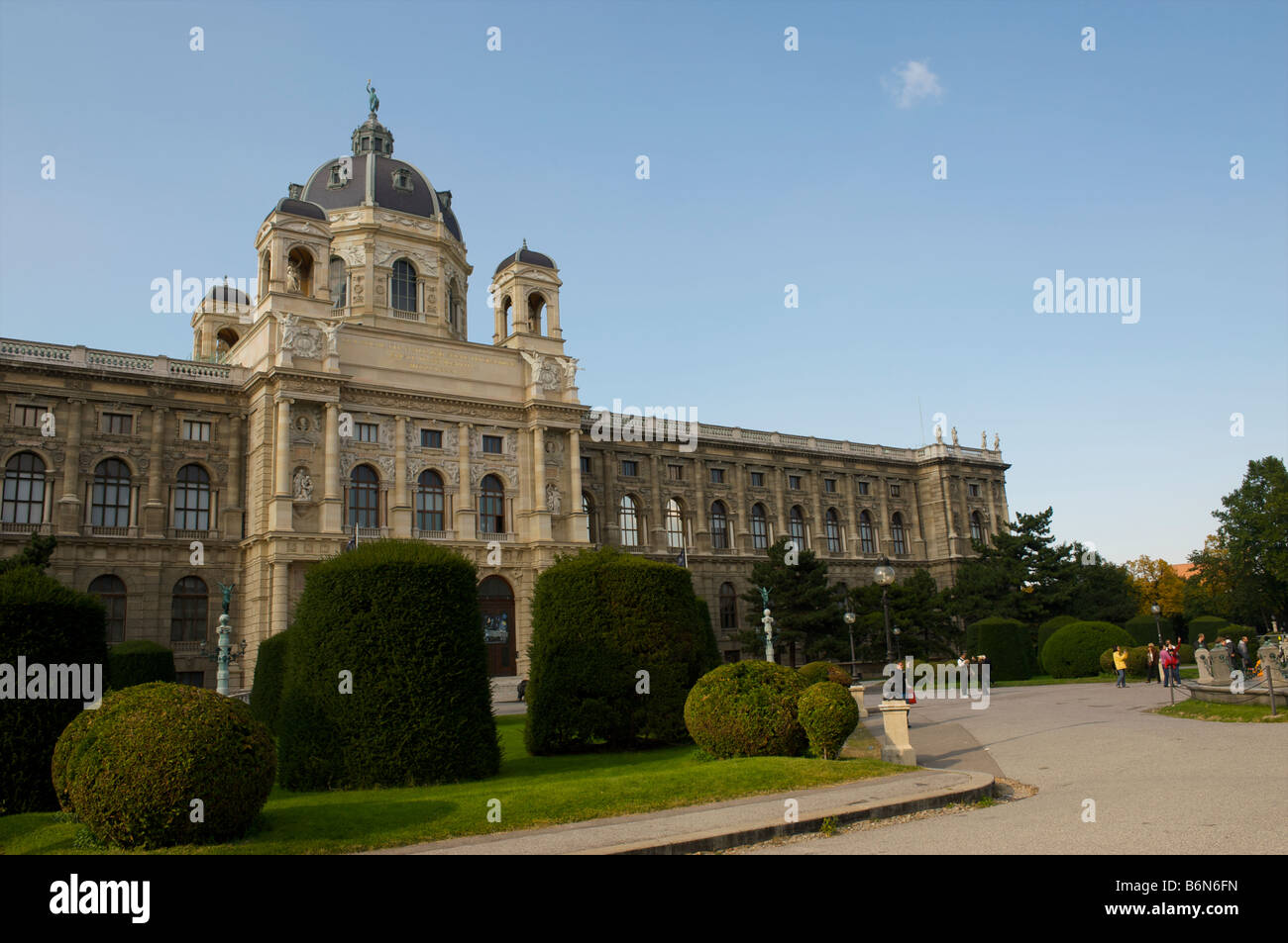 Quartier des musées MuseumsQuartier Impératrice Marie-Thérèse monument et Naturhistorisches Museum Natural History Museum Banque D'Images