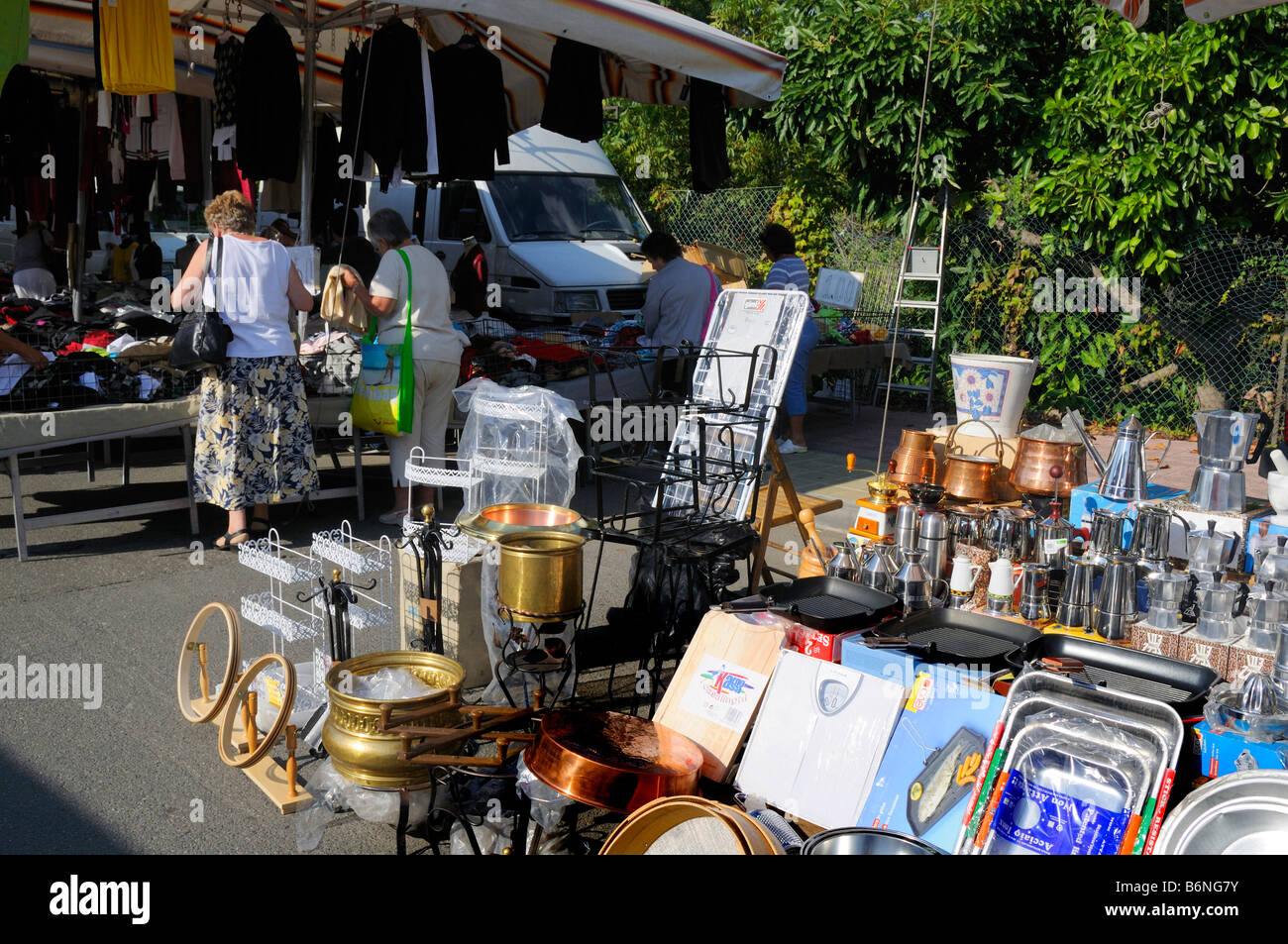 Le marché à près de Giardini Naxos Taormina en Sicile Italie Banque D'Images