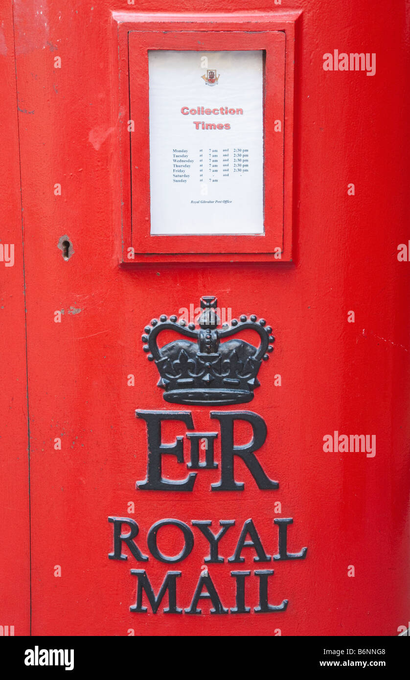 Détail de Royal Mail lettre fort à l'extérieur du bureau de poste de Gibraltar Banque D'Images