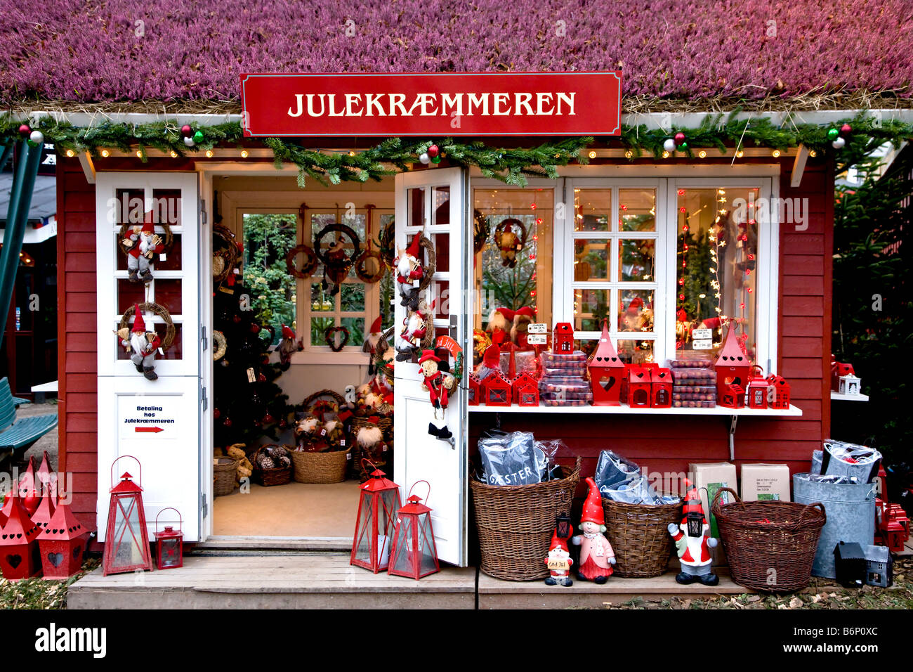 Décoration de Noël en décrochage Copenhague Tivoli Banque D'Images