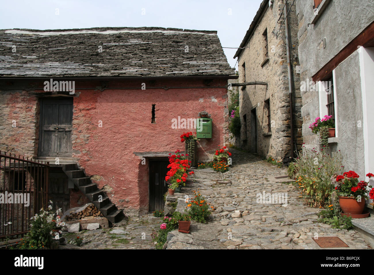 Village traditionnel de Val Vigezzo Piemonte Italie du nord Banque D'Images