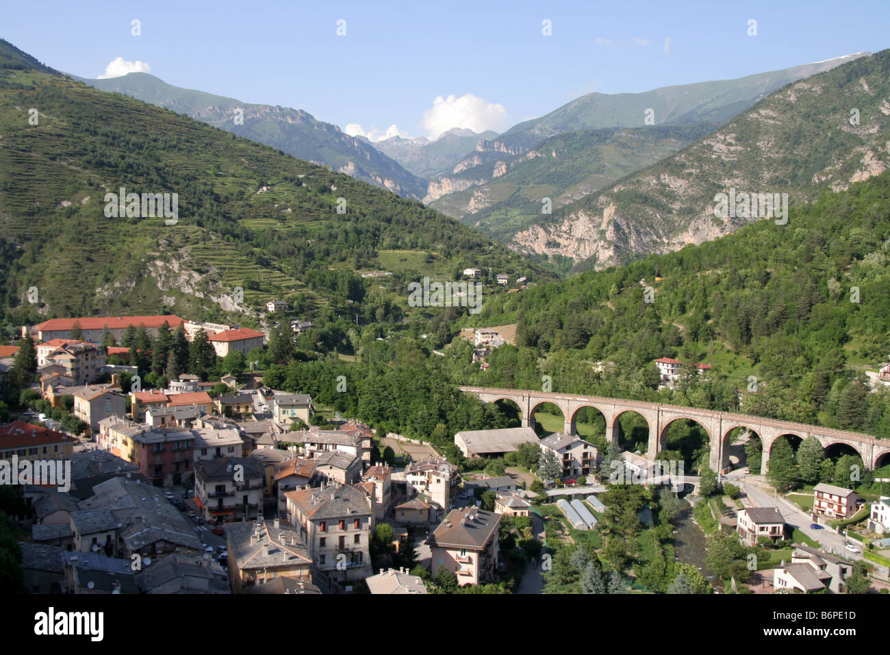 Toit de ligne de chemin de fer à Tende, Alpes Maritimes, France Banque D'Images