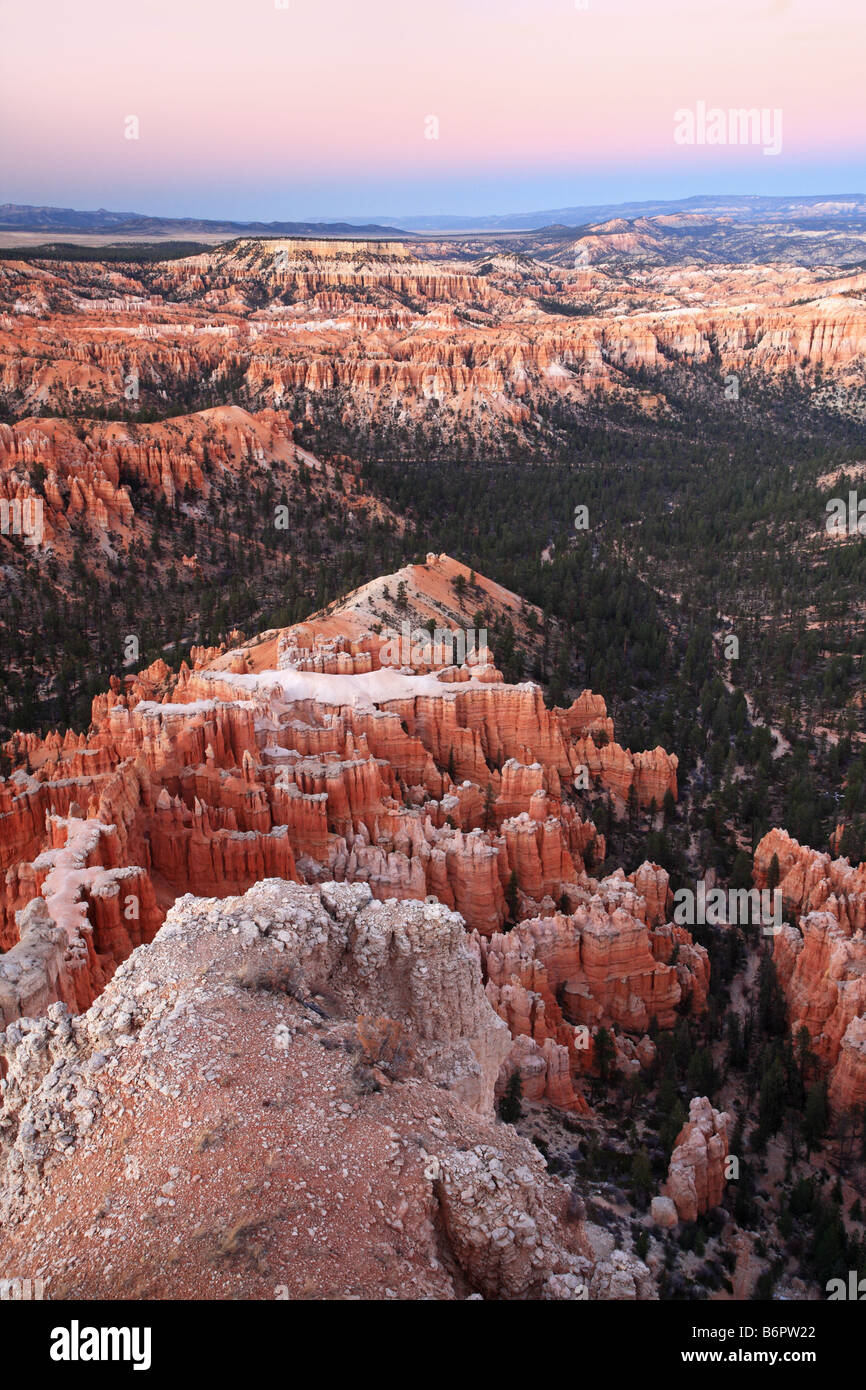 La couleur tombée du ciel sur la vallée, Bryce National Park, Utah, USA Banque D'Images