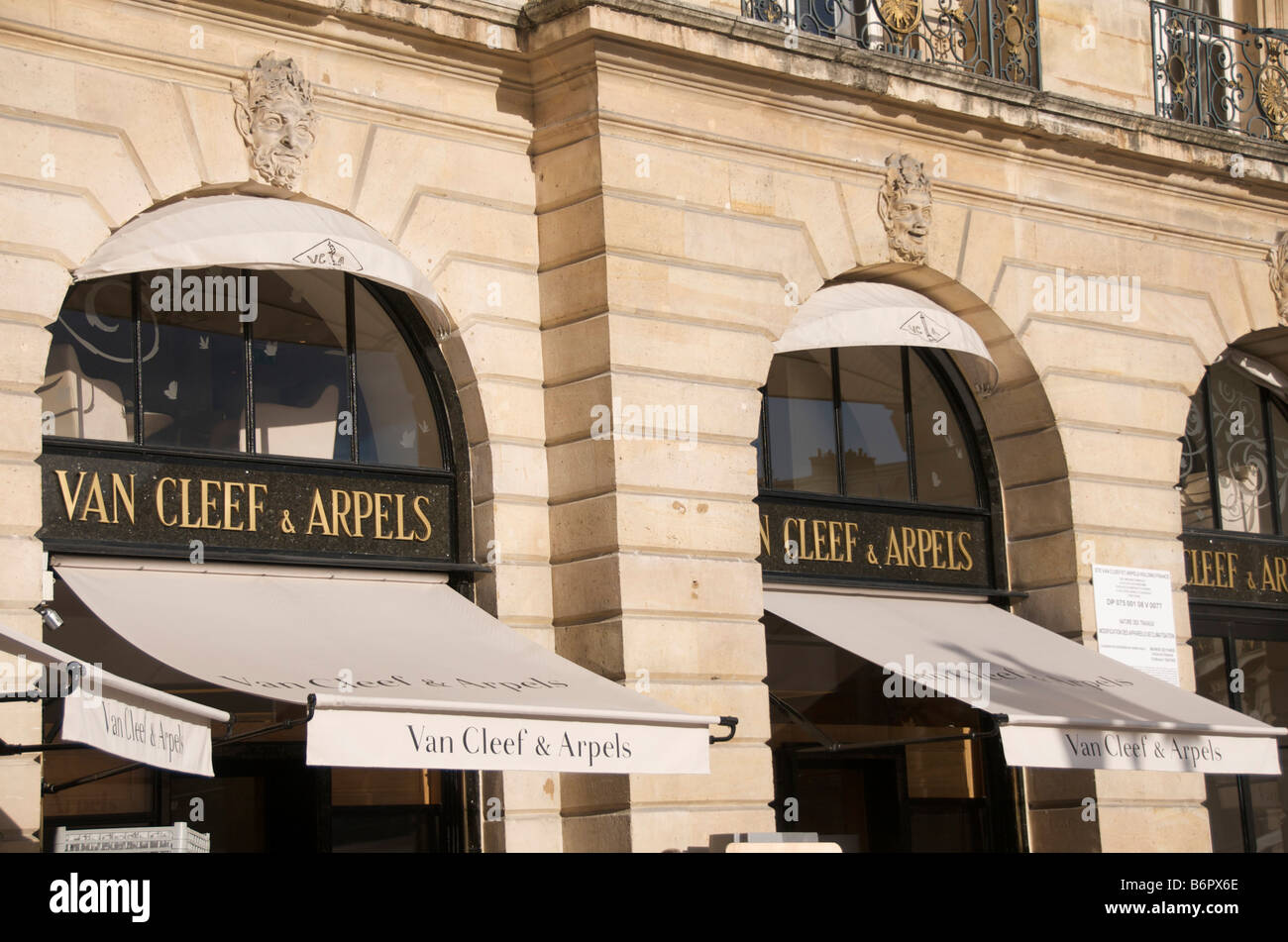 Van Cleef et Arpels boutique de la Place Vendôme, Paris, France Photo