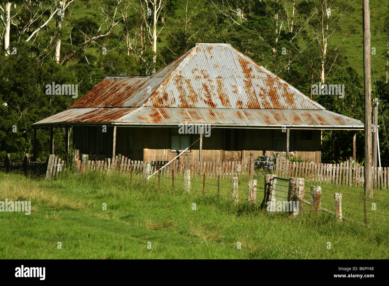 Ancienne ferme de l'Australie à la région de Manning près de Wingham Nouvelle Galles du Sud Banque D'Images