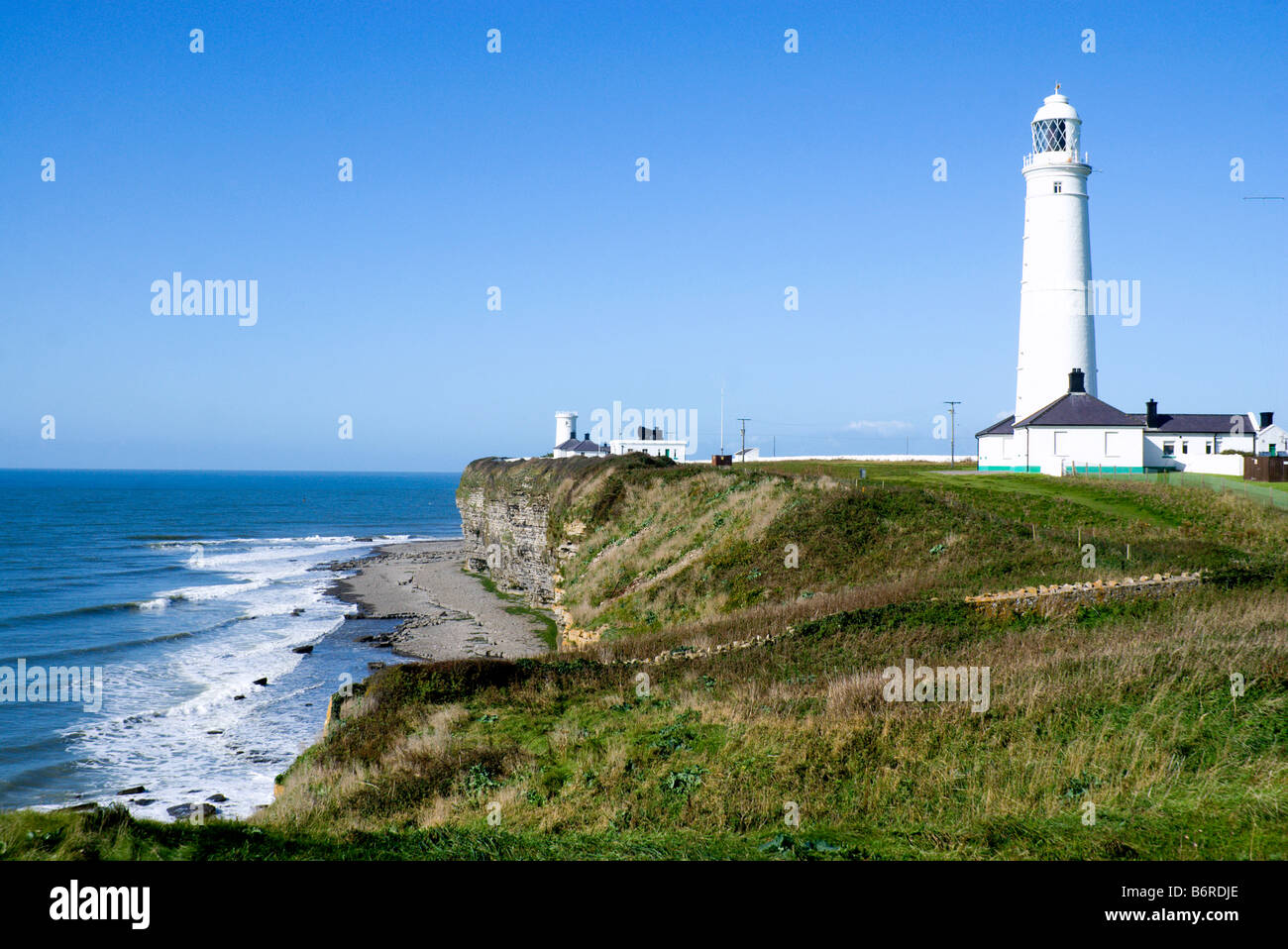 Nash Point LIghthouse, la côte du Glamorgan, Vale of Glamorgan, Pays de Galles, Royaume-Uni. Banque D'Images