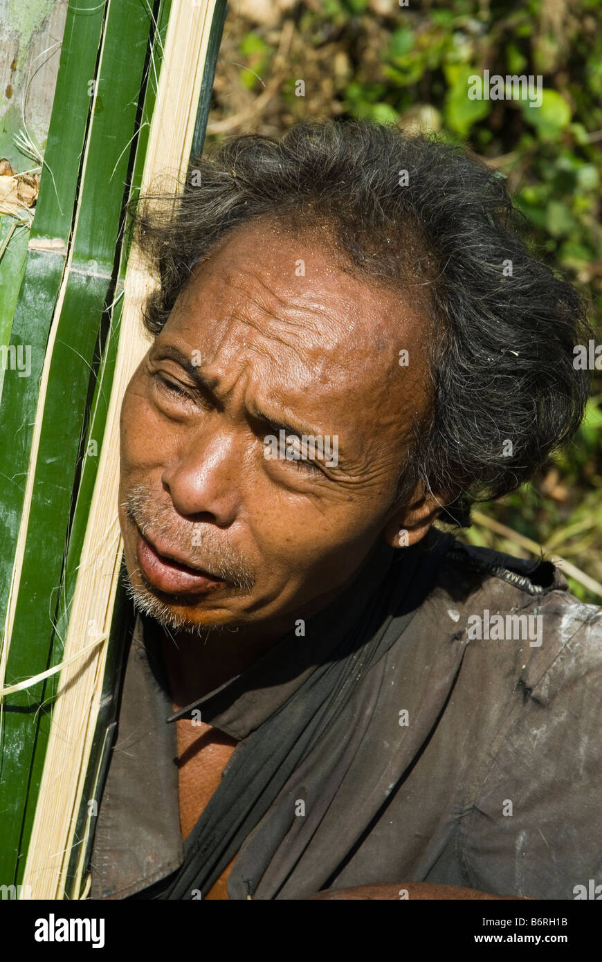 Hunter tribal Eng en dehors de Kengtung, la Birmanie ( Myanmar ) Banque D'Images