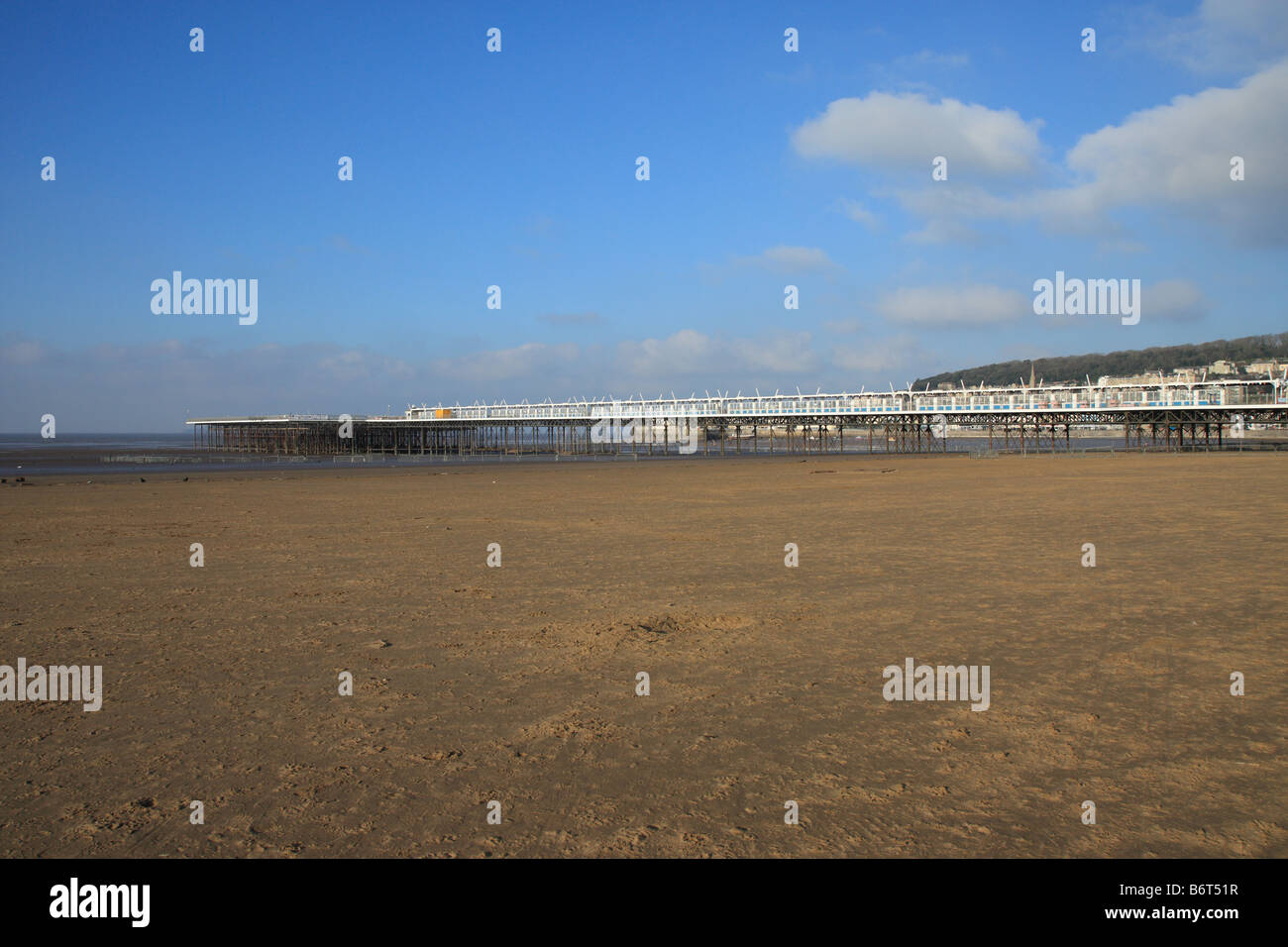 Démoli Grand Pier à Weston Super Mare après l'incendie Banque D'Images