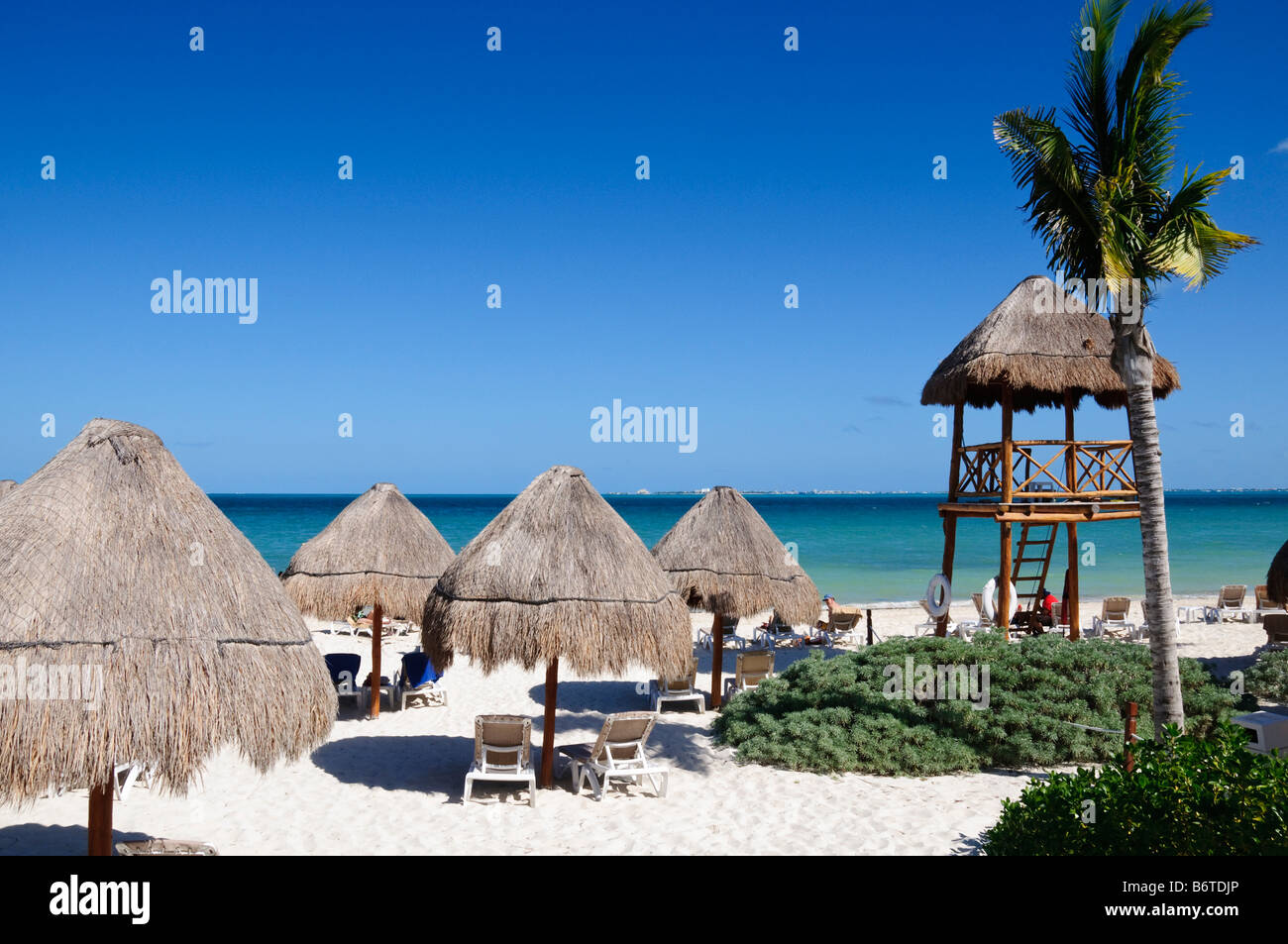 Beach Cabanas à Excellence Playa Mujeres Resort à Playa Mujeres, au nord de Cancun, Quintana Roo, Mexique Banque D'Images