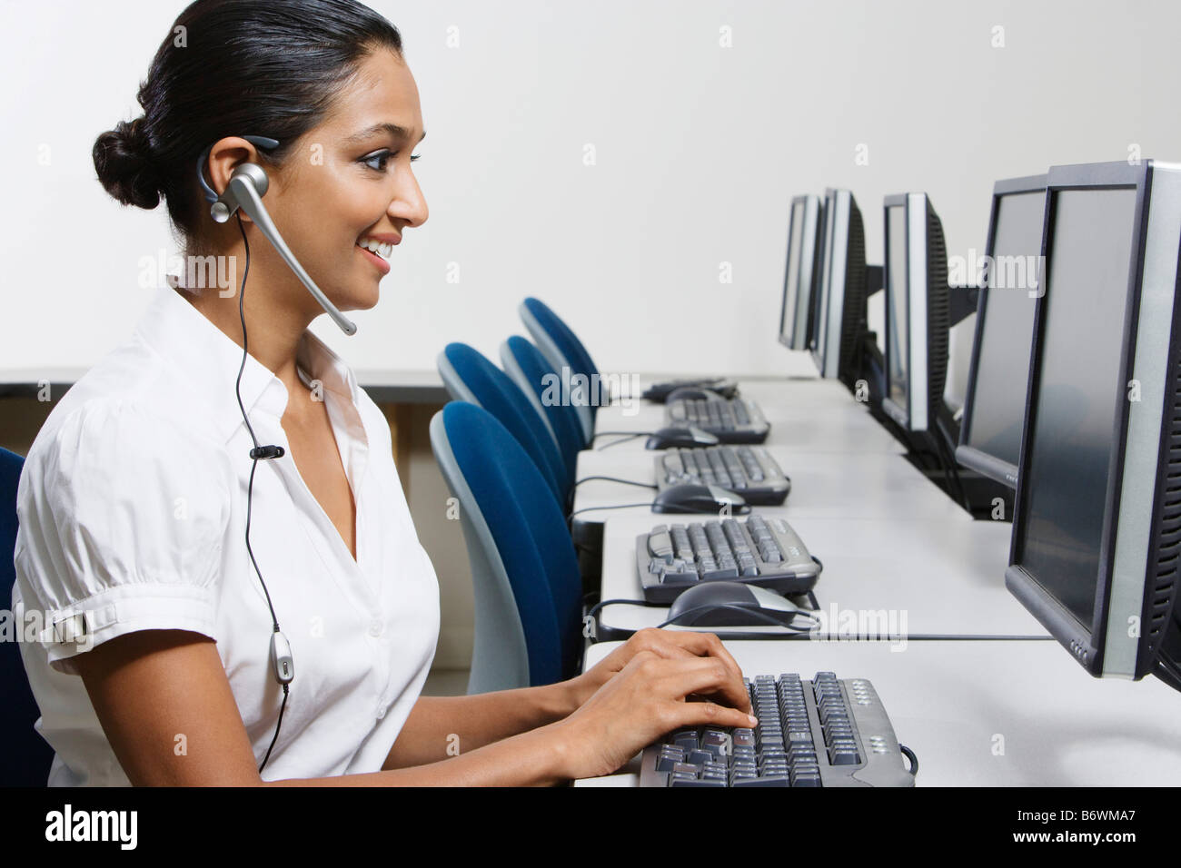 Customer Service Rep en Call Center Banque D'Images