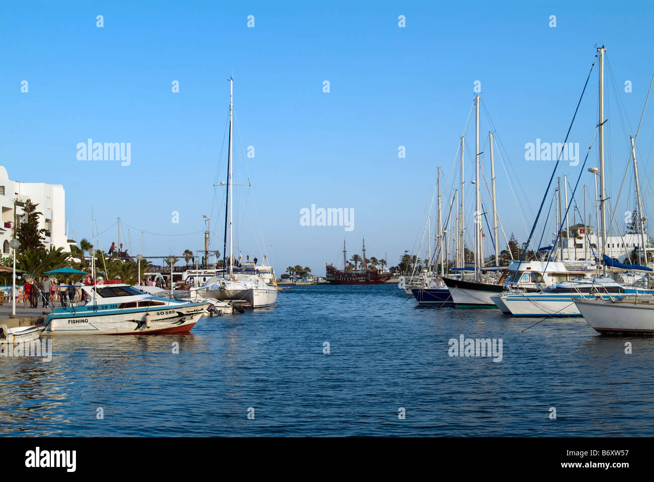 Bateaux amarrés à Port El Kantaoui, Tunisie Banque D'Images