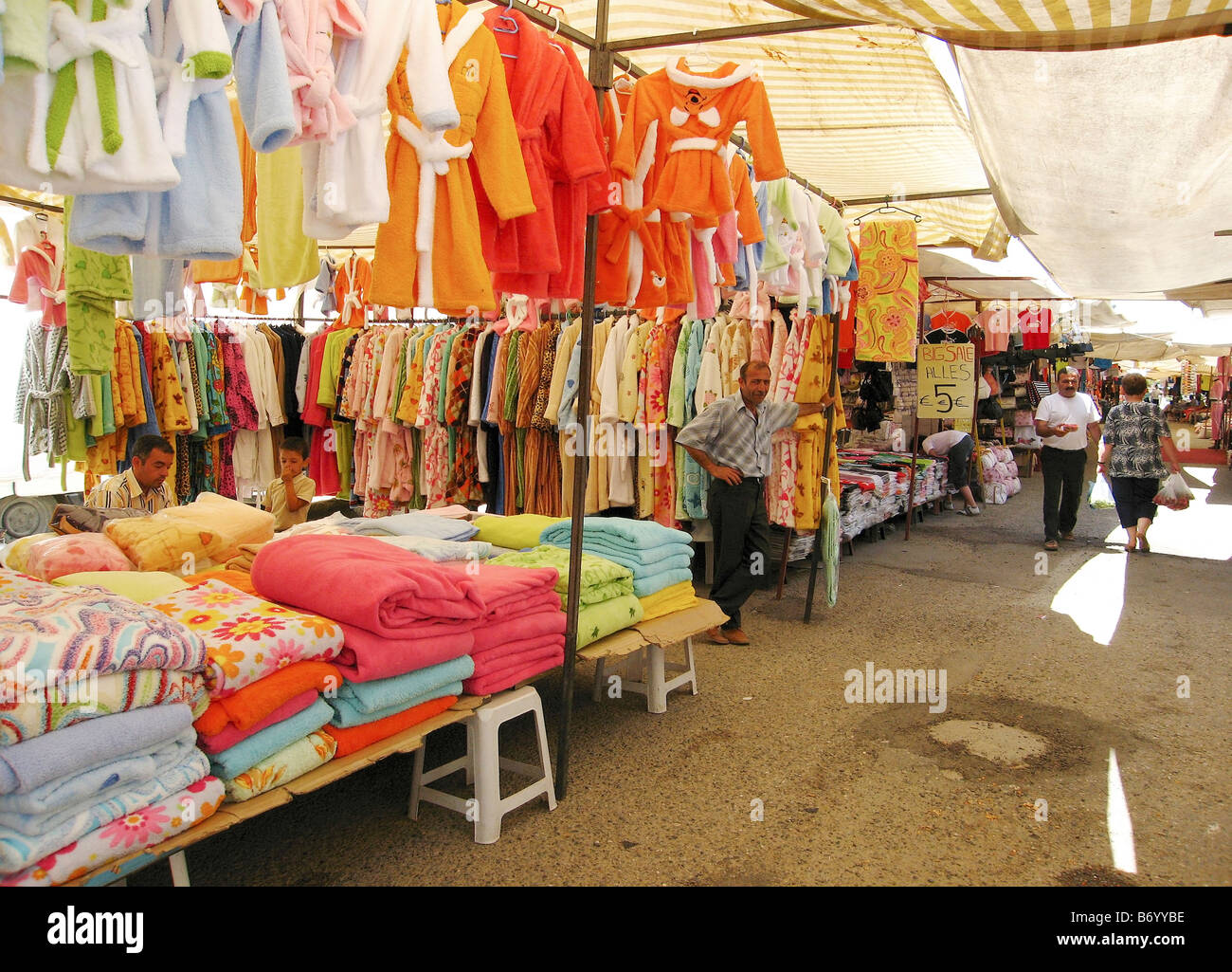 Street bazaar Alanya Turquie Banque D'Images