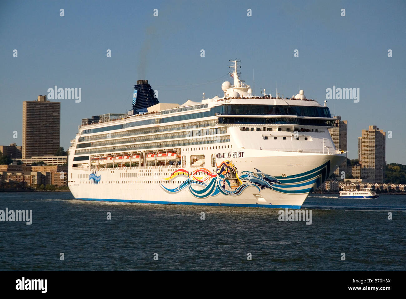 Norwegian Spirit bateau de croisière au départ de la ville de New York sur la rivière Hudson New York USA Banque D'Images