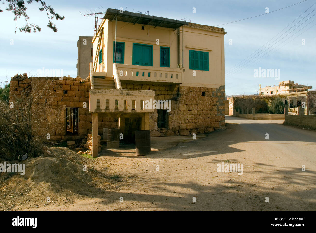 Un village où les familles muslum chrétien et vivre en paix les uns à côté des autres Banque D'Images