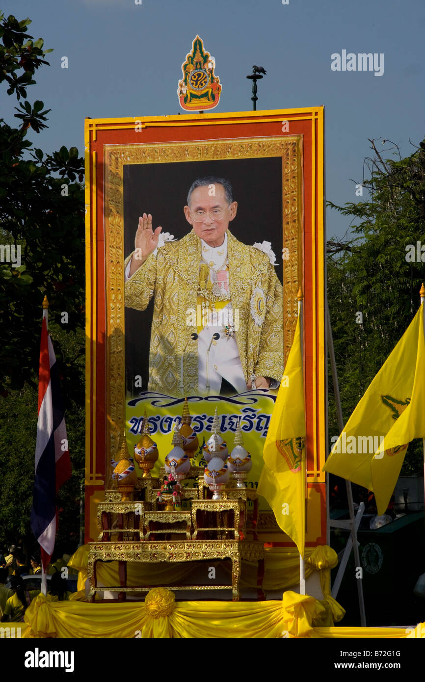 Affiche du roi thaïlandais, Bangkok, Thaïlande Banque D'Images