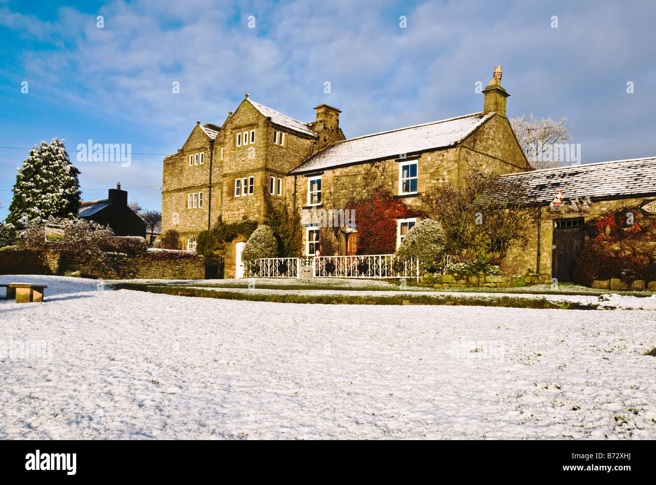 Village Green à Bellerby, Yorkshire du Nord. Matin d'hiver Banque D'Images