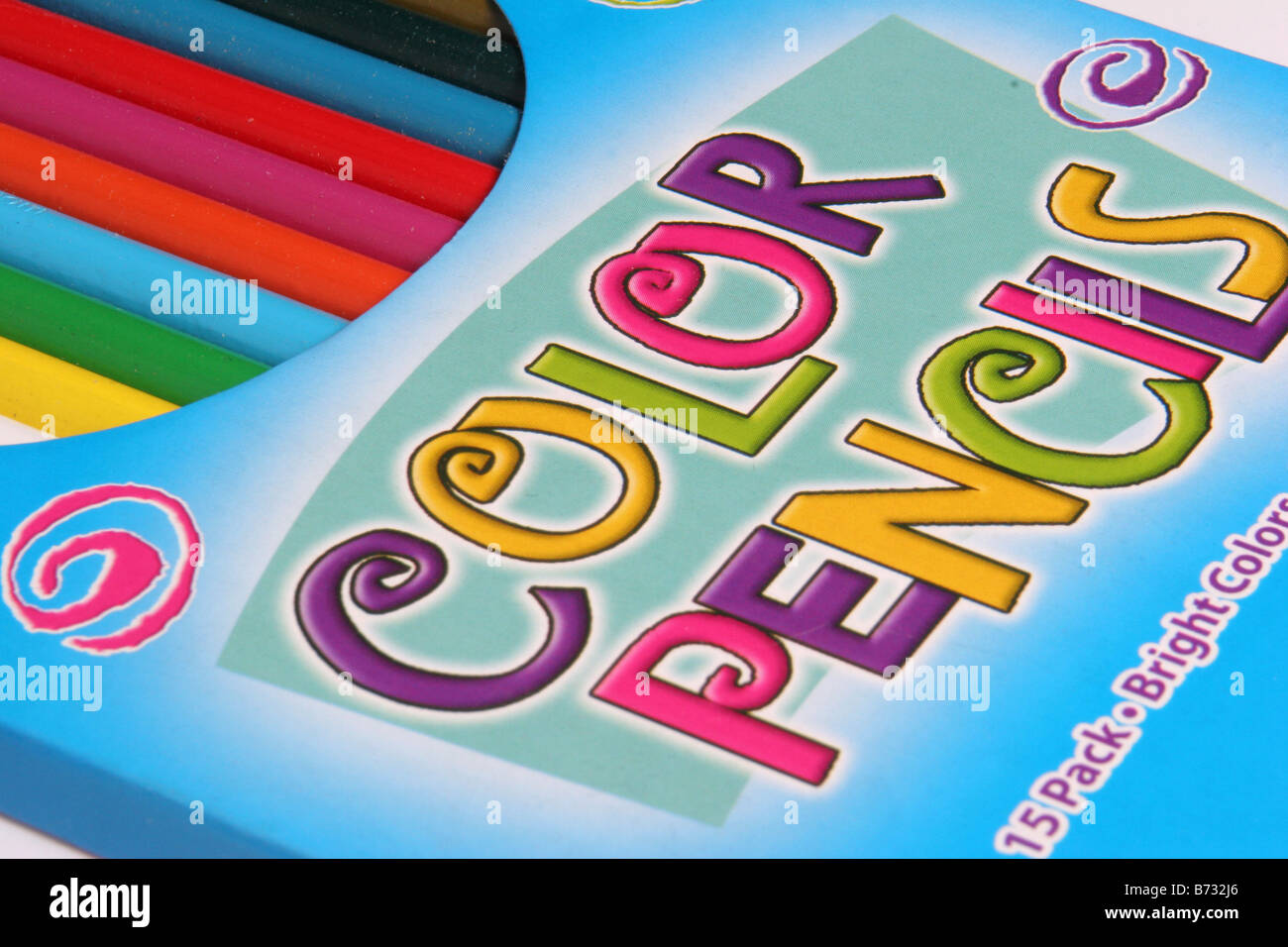 Une boîte de crayons de couleur Banque D'Images