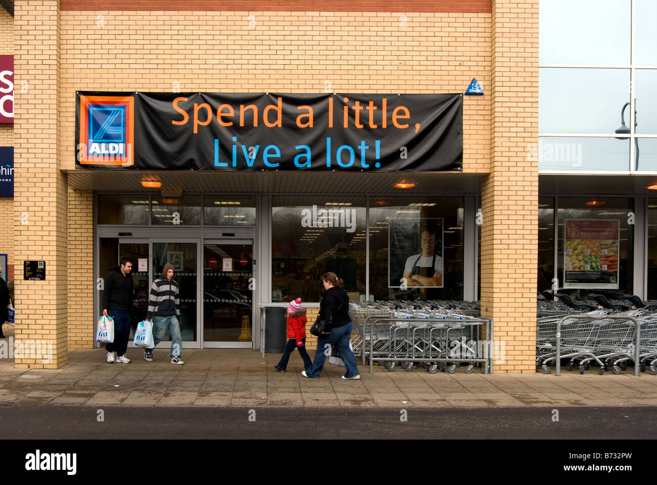 Supermarché Aldi dans Talbot Green, South Wales Banque D'Images