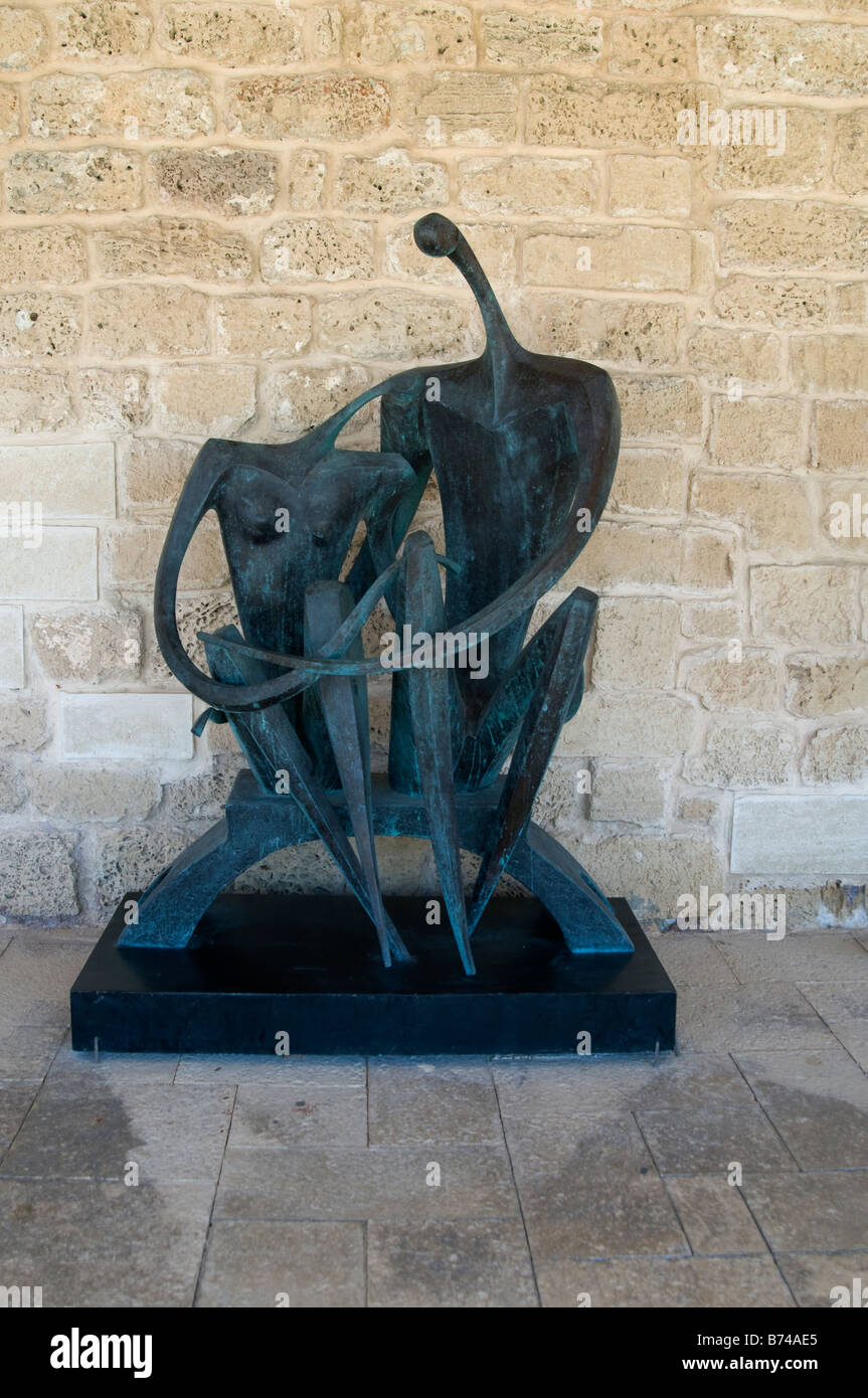 Metal sculpture moderne de la femme et l'homme,le parc national de Césarée, Israël Banque D'Images