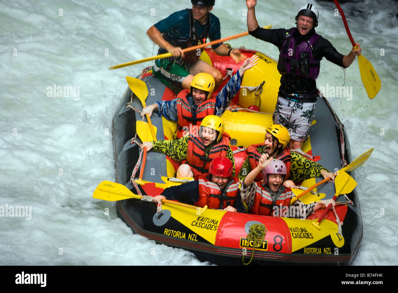 Nouvelle Zélande, île du Nord, Rotorua, rafting dans la rivière Kaituna. Le 3 mètre à Okere Falls. Kayak. Banque D'Images