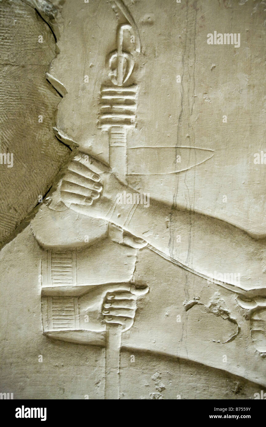 Travail de secours de sanctuaire dans le Temple de Seti I à Abydos, vallée du Nil Egypte Banque D'Images