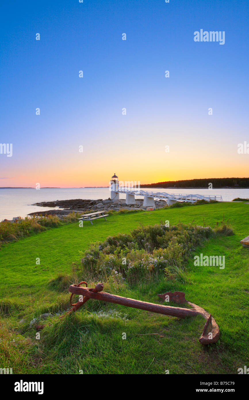 Marshall Point Light au coucher du soleil, Port Clyde, Maine, USA Banque D'Images