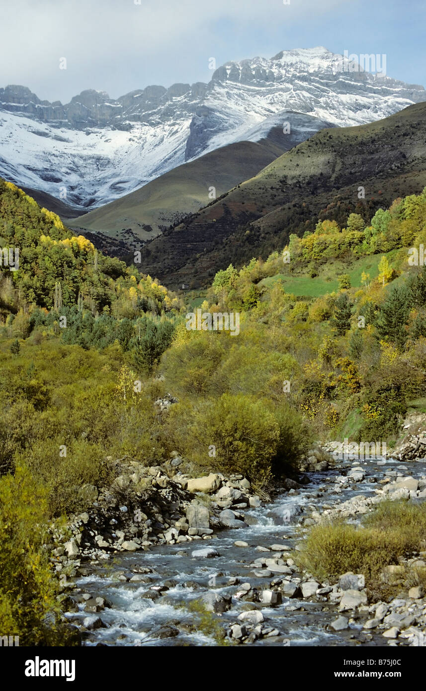 Paysage de montagne Pyrénées espagne Europe landscape Banque D'Images