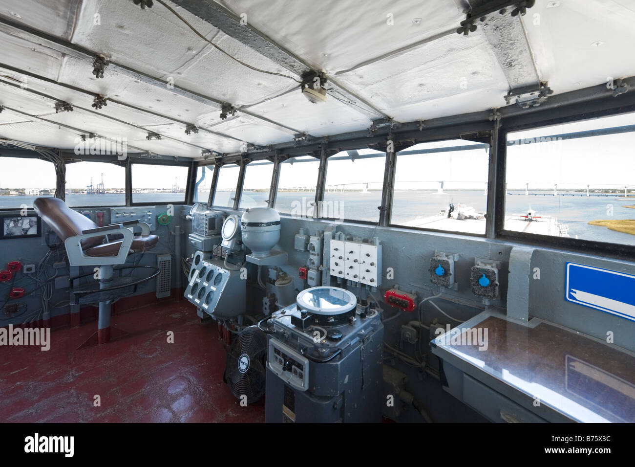 Le pont du capitaine sur le porte-avions USS Yorktown, Musée Naval Patriots Point, Charleston, Caroline du Sud Banque D'Images