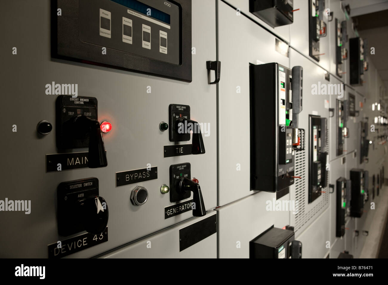 Les contrôles de laboratoire avec disjoncteur Banque D'Images