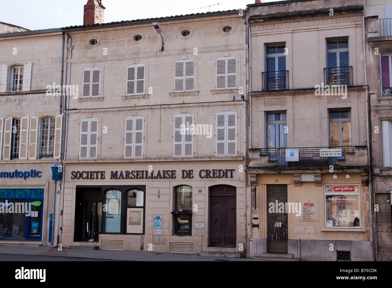 Societe Marseillaise de Credit Place de la République Arles Bouches du Rhone France Banque D'Images