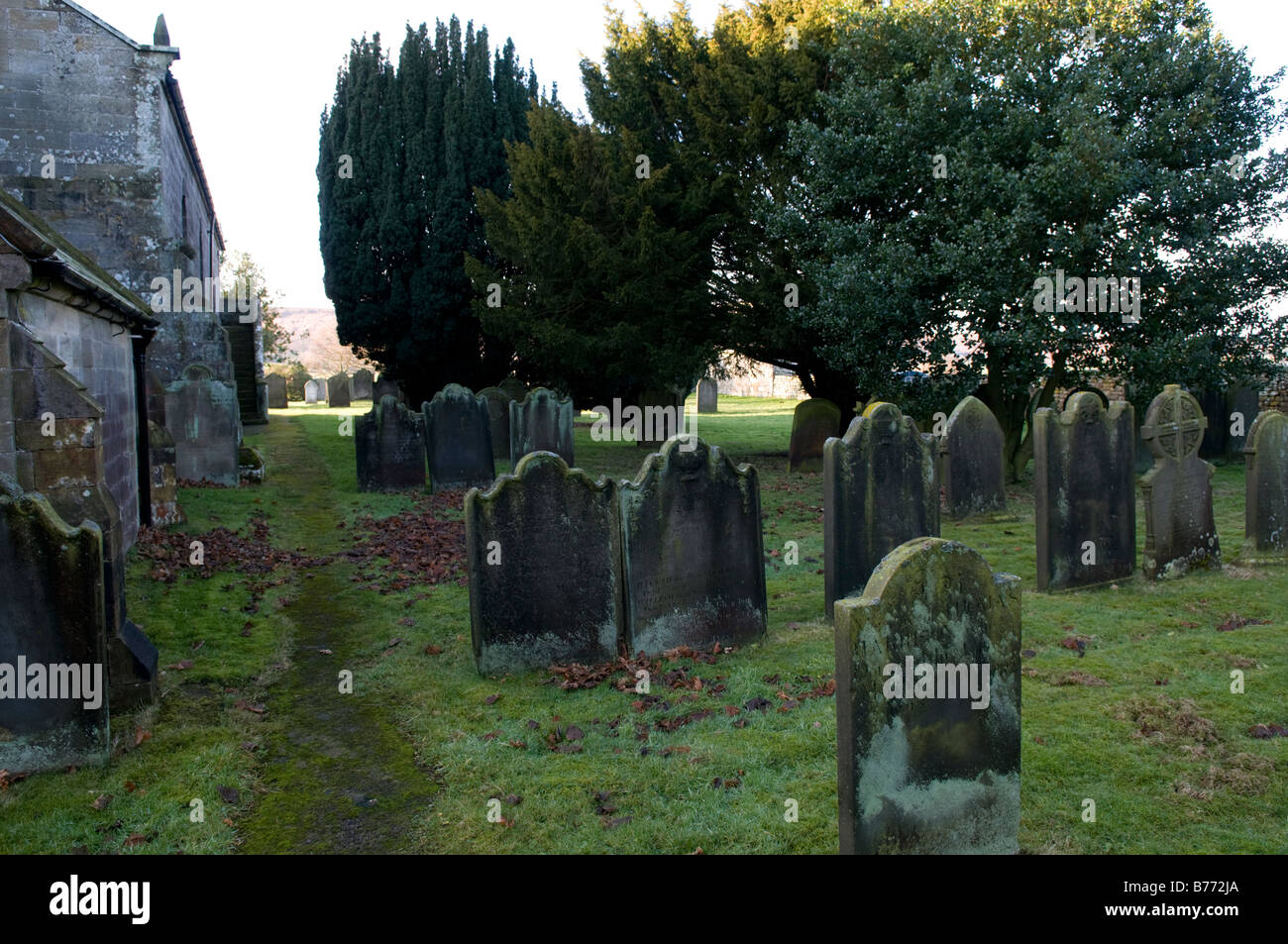 Cimetière de l'église et de pierres Banque D'Images