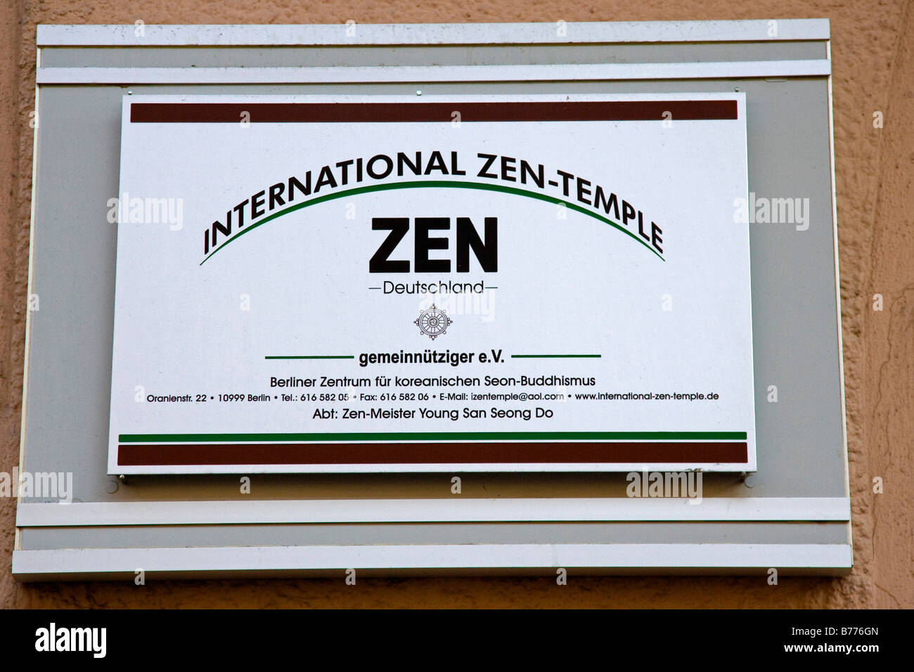 Inscrivez-vous sur le mur de la zen international-Temple à Berlin, Germany, Europe Banque D'Images