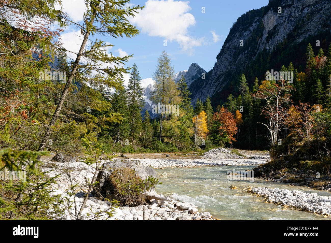 La rivière Isar dans la vallée Hinterautal, origine de la rivière Isar, près de Seefeld, Tyrol, Autriche, Europe Banque D'Images