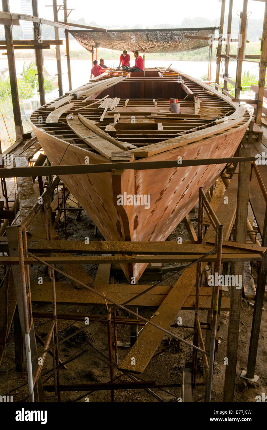 Petit bateau traditionnel de l'industrie cafetière à Pulau Duyung, de l'état de Terengganu, Malaisie. Banque D'Images