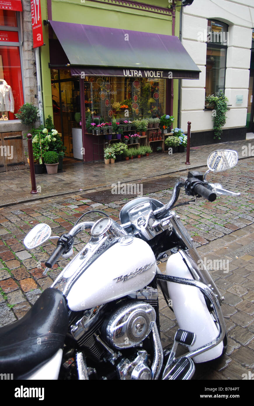 Style ancienne rue commerçante rue Lepelletier à Lille France Banque D'Images