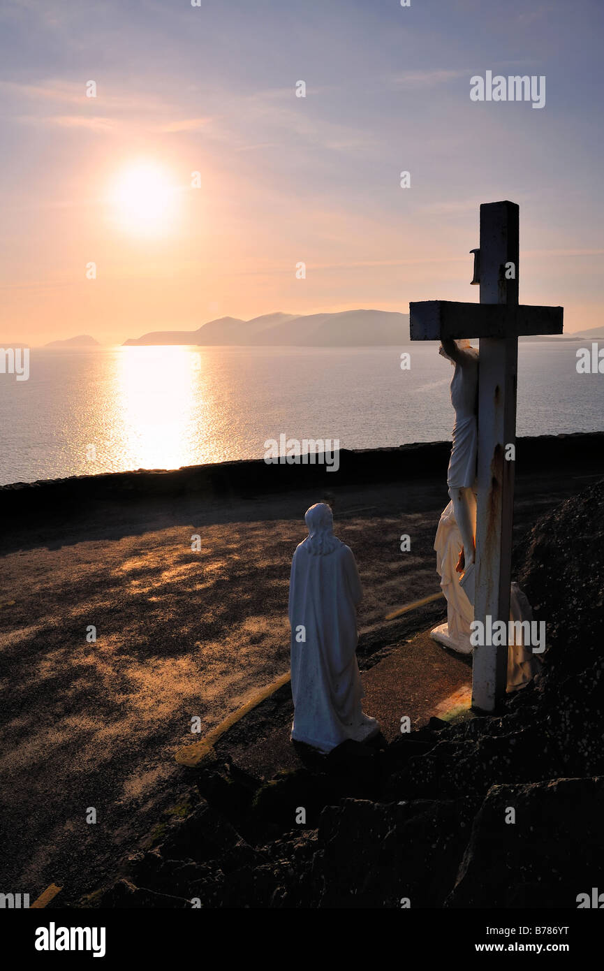 Christian culte donnant sur la péninsule de Dingle, Co.Kerry, Ireland Banque D'Images
