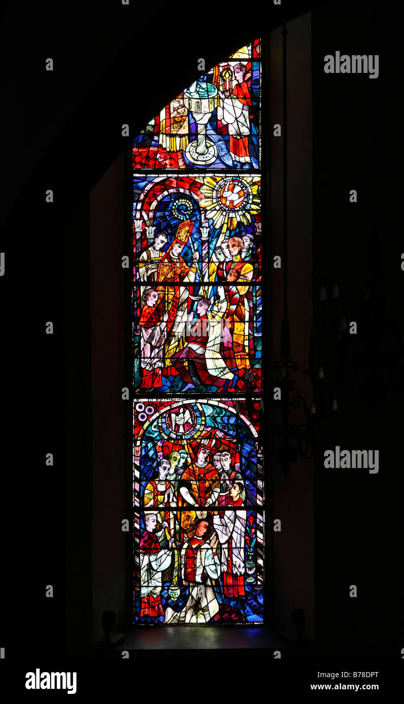 Vitrail de l'église St Blasius a Buergerspitalkirche, Salzbourg, Europe Banque D'Images
