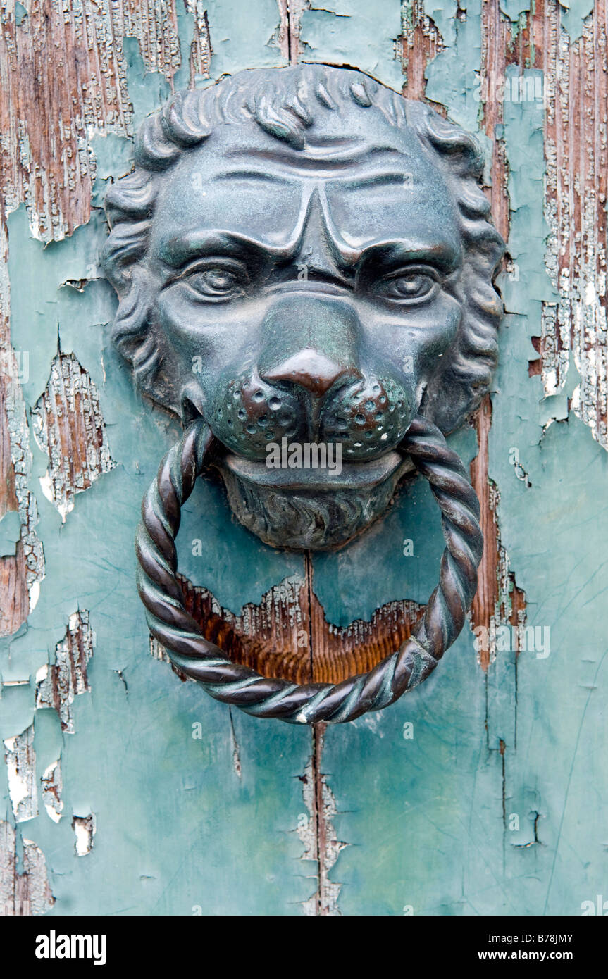 L'Italie, Venise, tête de lion heurtoir, Close up Banque D'Images