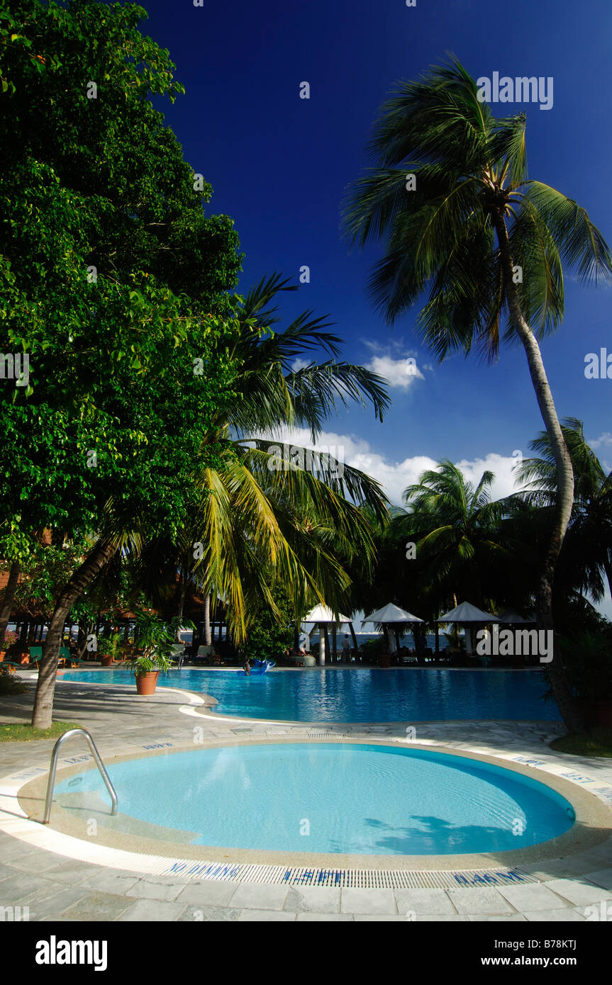 Resort Kurumba, piscine, les Maldives, l'Océan Indien Banque D'Images
