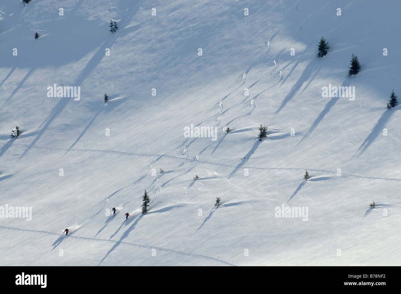 Les randonneurs à ski sur une randonnée sur la montagne de Joel et monter, Laempersberg Wildschoenau, Tyrol, Autriche, Europe Banque D'Images